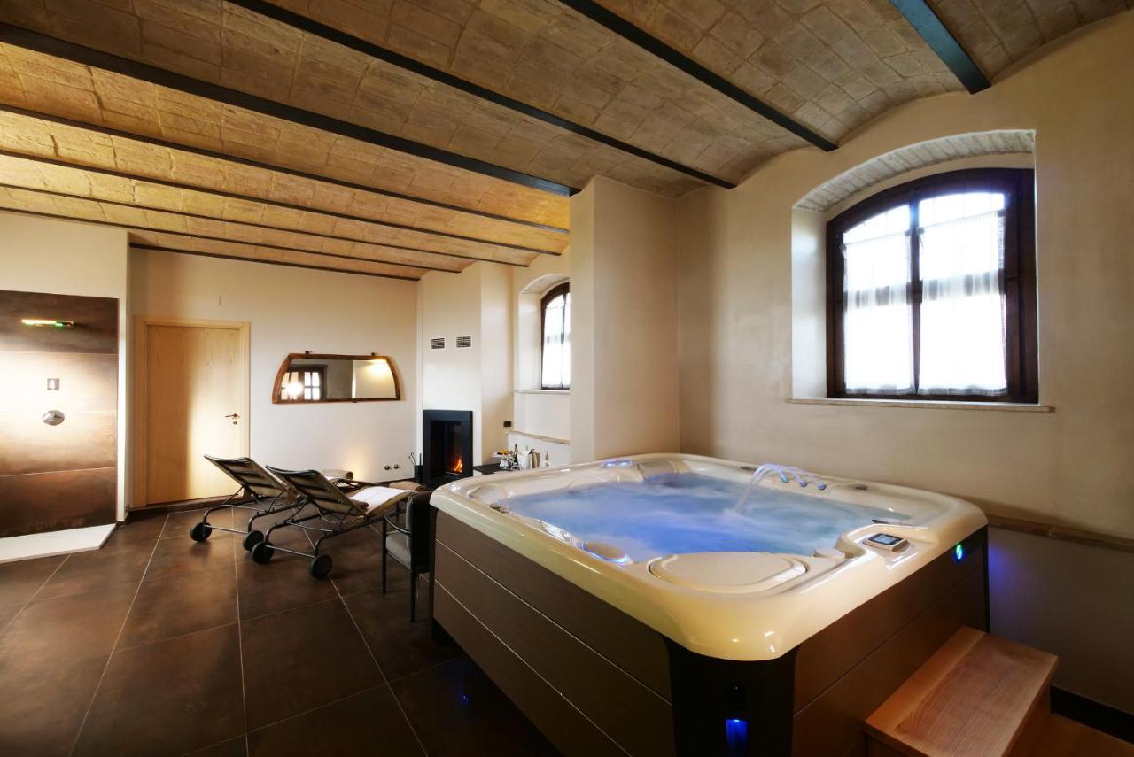 Borgo Degli Angeli Resort E Spa San Vitale Exterior foto